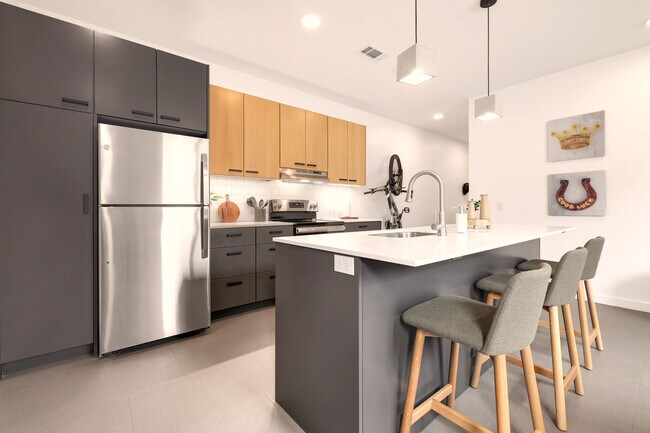 Photo - Town Branch Apartments