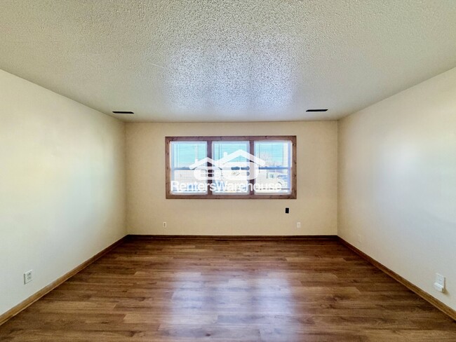 Photo - 303 S Madison St