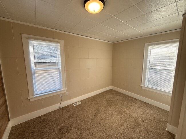 505 NW Polk Ave