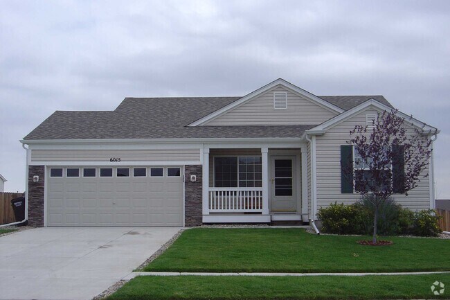 Building Photo - Modern House 3 Bed 2 Ba in Stetson Hills n...