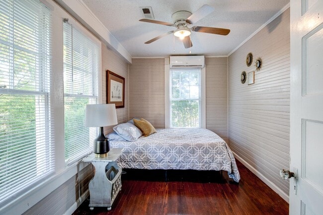 Building Photo - 116 Reid St