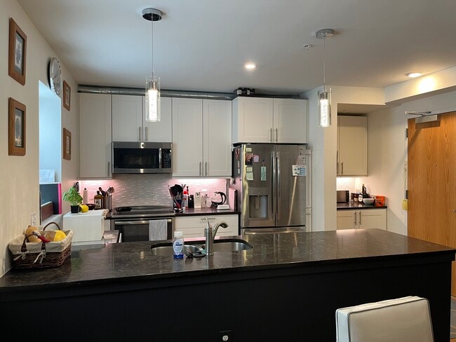 Photo - 2835 W Parkside Pl