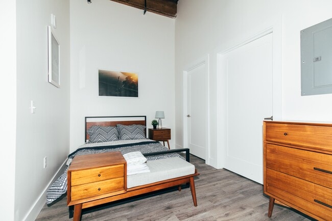 Photo - 1638 47th Avenue