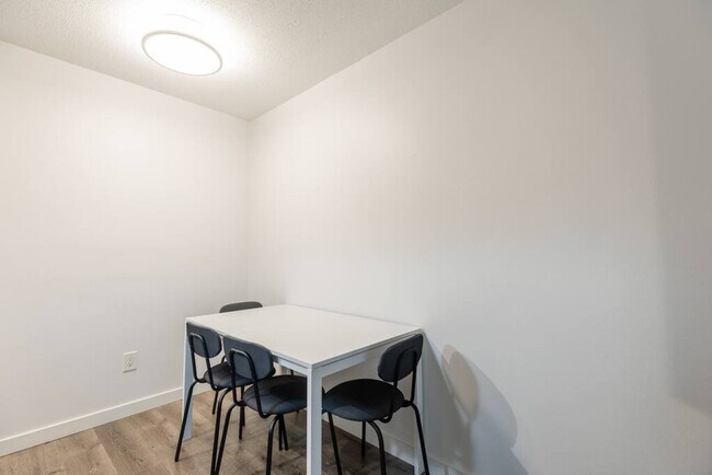 Photo - 254 E 12th Ave Unit SI ID1051838P