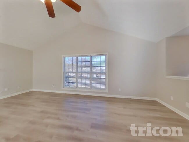 Photo - 125 Shenandoah Dr