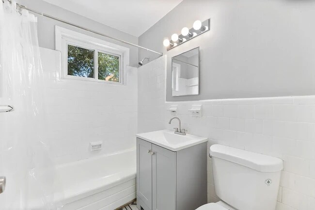 1953 19th Pl SE