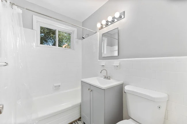 Photo - 1953 19th Pl SE