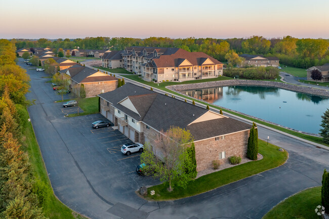 Casaloma Creek Apartments - Casaloma Creek Apartments