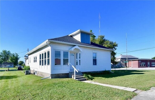 Photo - 103 Main St Casa