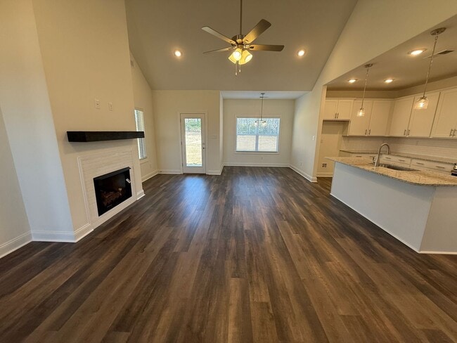 Photo - 7436 Newbury Dr