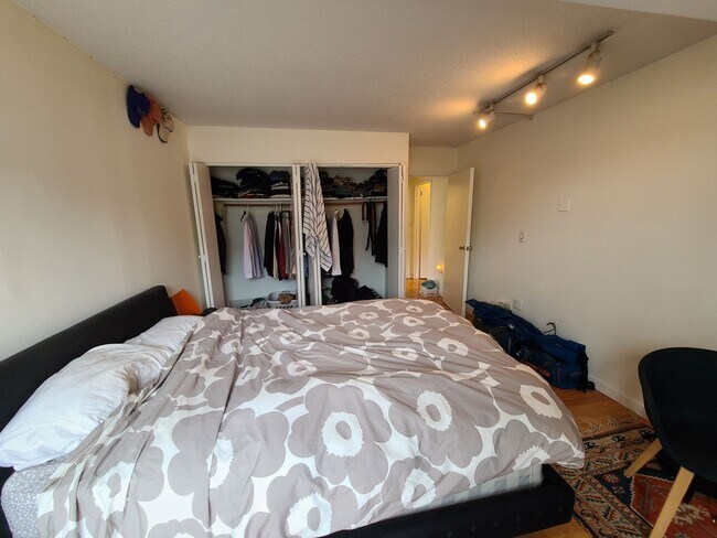 Photo - Kenmore Square - Balcony - Pool - Doorman - Garage Parking