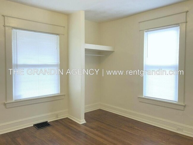 Photo - 1220 Dale Ave SE