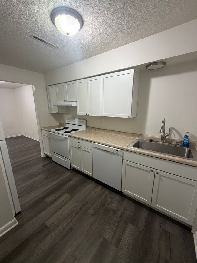 Photo - 3401 Blackhawk Rd Unit 2B