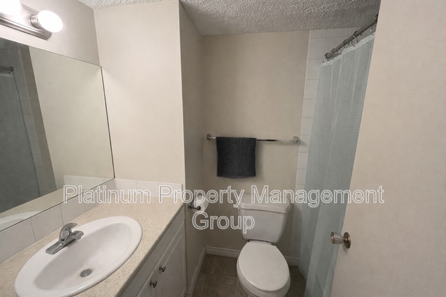 Photo - 923-923 3 Ave NW