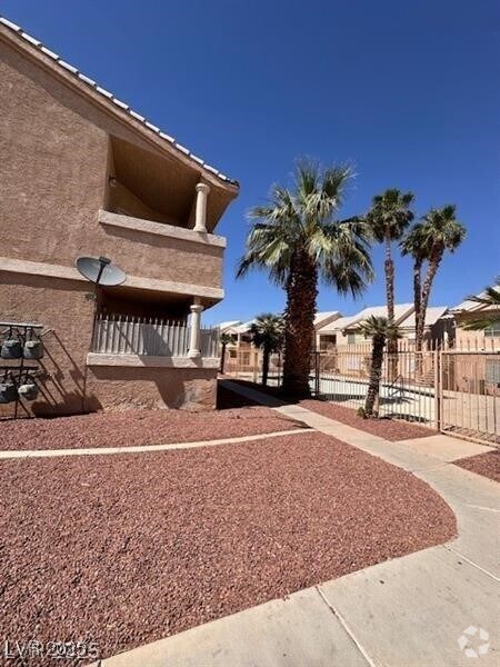 Building Photo - 1830 N Pecos Rd Unit 155 Rental
