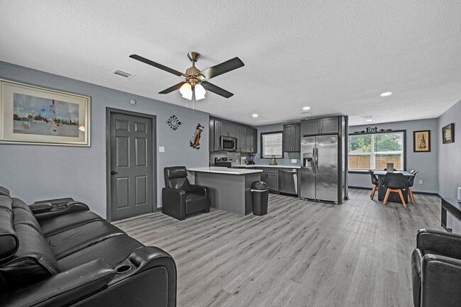 Photo - 4406 Edison St Unit SI ID1603442P