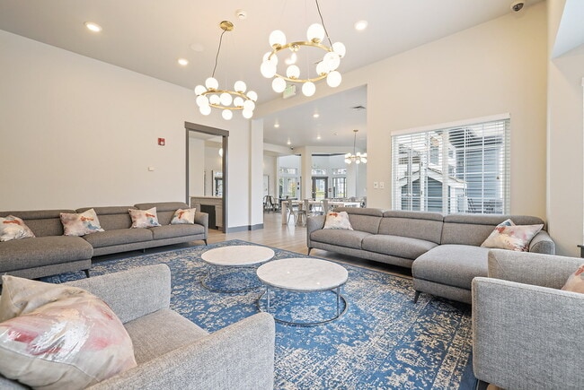 Photo - Redmond Hill