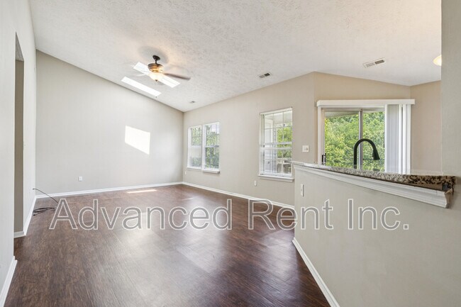 Photo - 15 Beagle Run