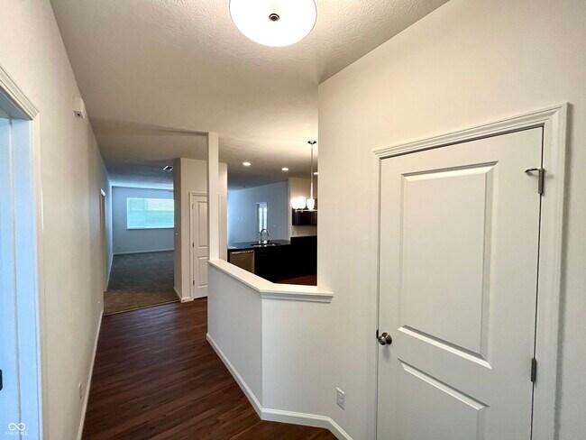 Photo - 6250 Shale Crescent Dr