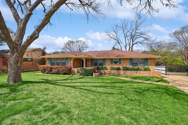 Building Photo - 711 Bizerte Ave