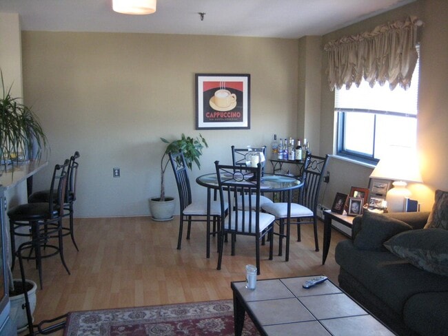 Photo - 51 Schuyler Ave Unit 7A