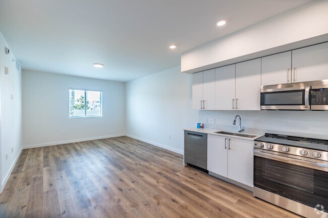 1 habitación, 1 baño - 670 pies cuadrados - Sala de estar/cocina - Adrian Builders at Eureka