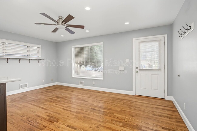 Photo - 7071 Ruth Way