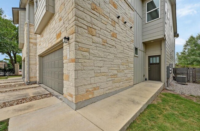 8901 Parker Ranch Cir