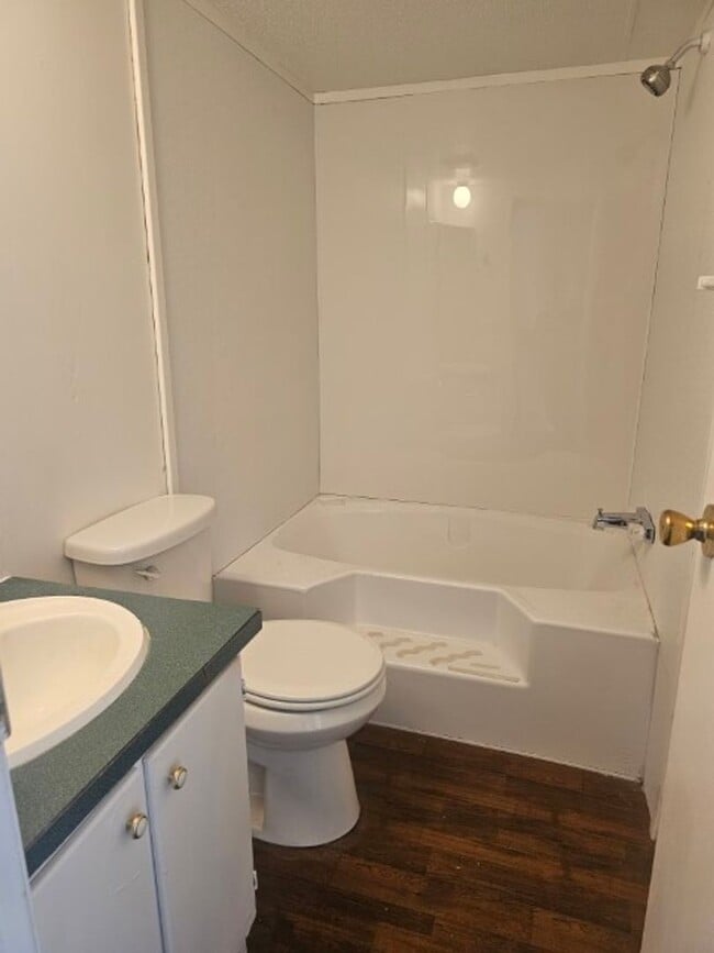 Photo - Single Wide mobile home in El Rio Unidad 802 E McNeil- #7