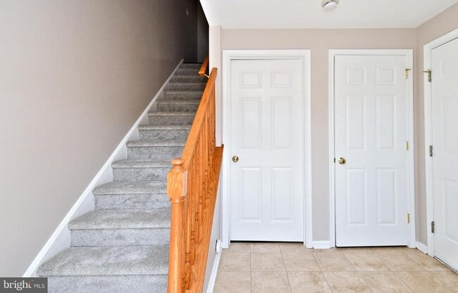 Building Photo - 1055 Balley Dr Rental