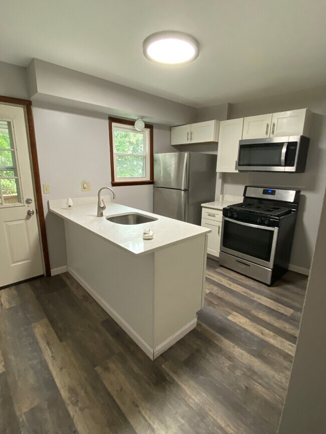 408 S 3rd Ave