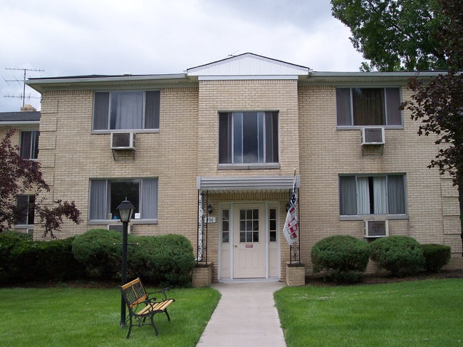 Delta Garden Apartments
