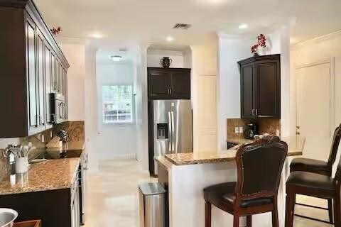 Photo - 700 SW 8th Way