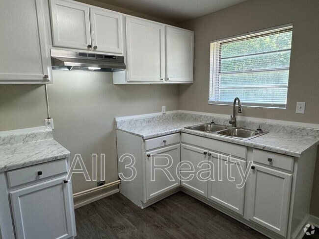 Building Photo - 1269 Federal Dr Unit A Rental