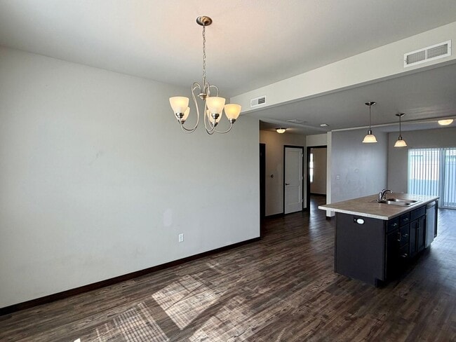 Photo - 1114-1116 W Thomas St Unit #1114