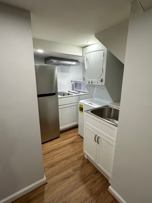 Photo - 1549 44th St NW