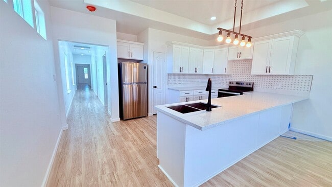 Photo - 7014-5914 02