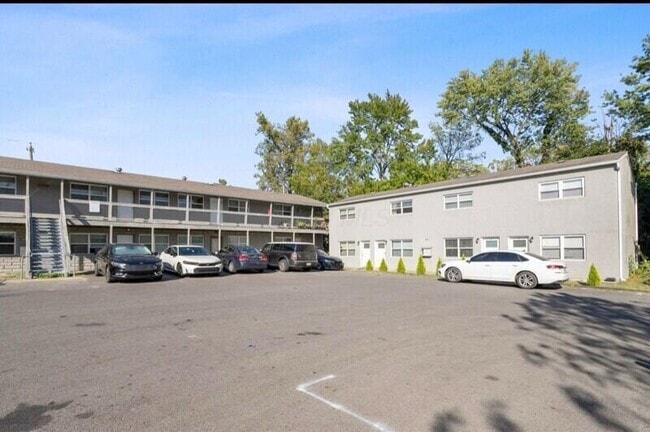 Building Photo - 464 E Norwich Ave Unit 474 A