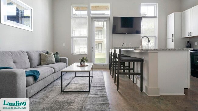 Building Photo - 404 W 26th St Rental