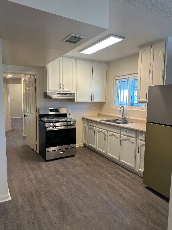 Photo - 1205 W 97th St Unit 3