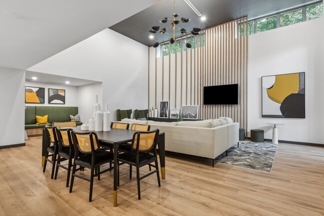 Photo - Sofi 55 Hundred