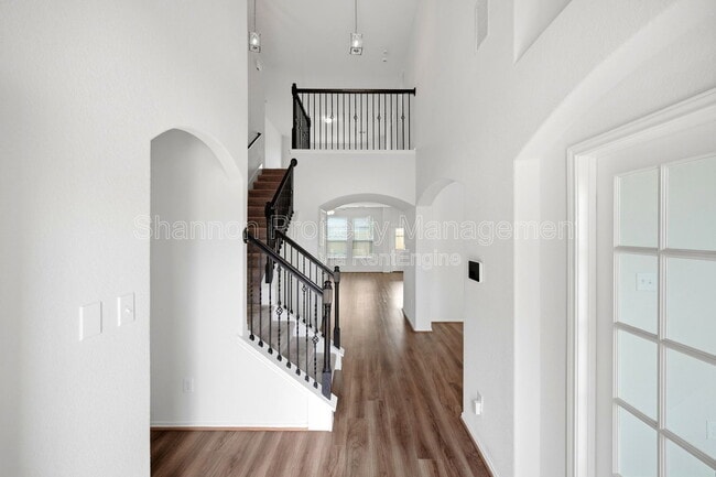 Photo - 5309 Camerford Ct
