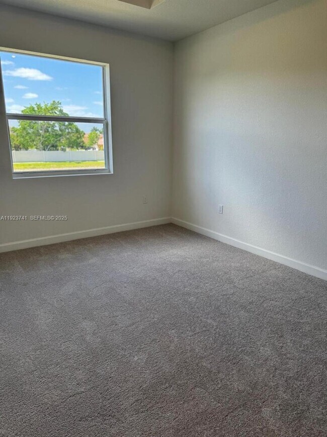 Photo - 18426 SW 2nd St