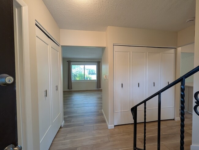 Photo - 3784 Cedarwood Ct