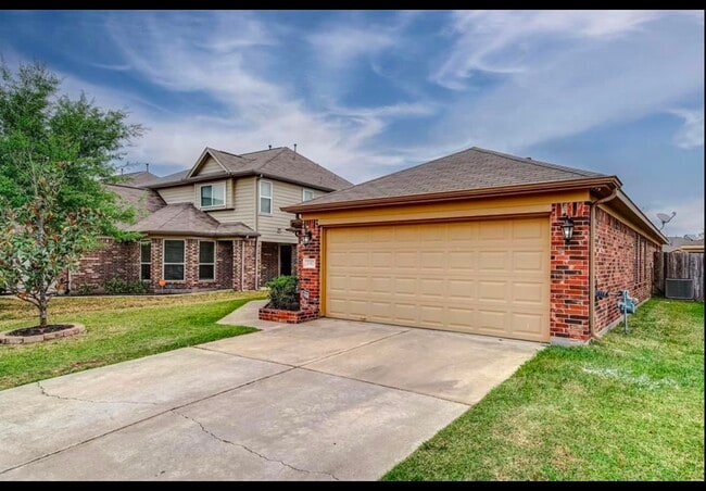 Photo - 3042 Thicket Path Way