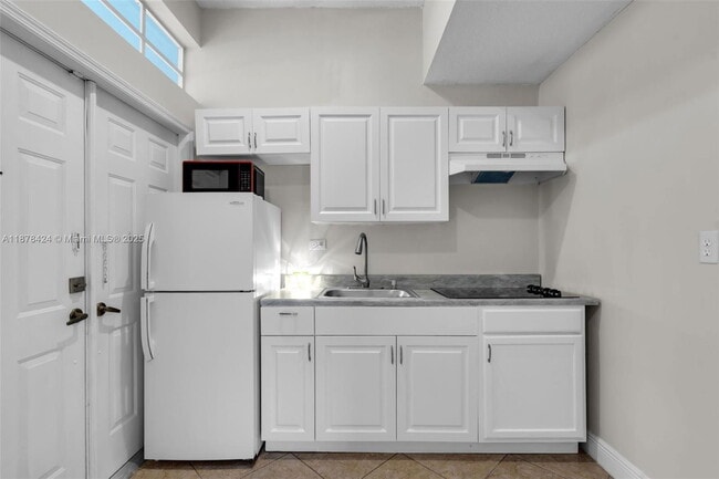 Photo - 637 NW 135th Terrace