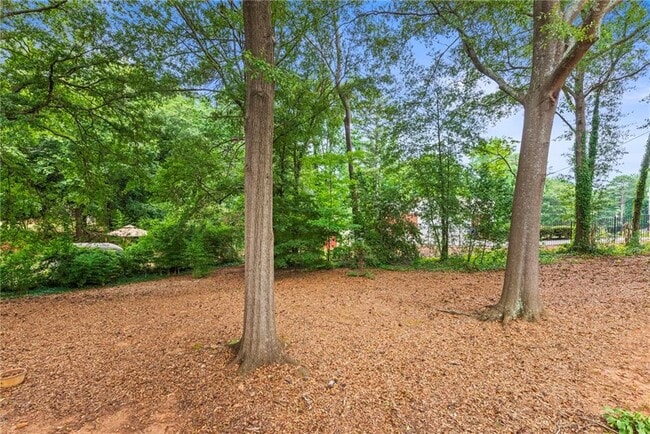 Photo - 262 Church Rd SW