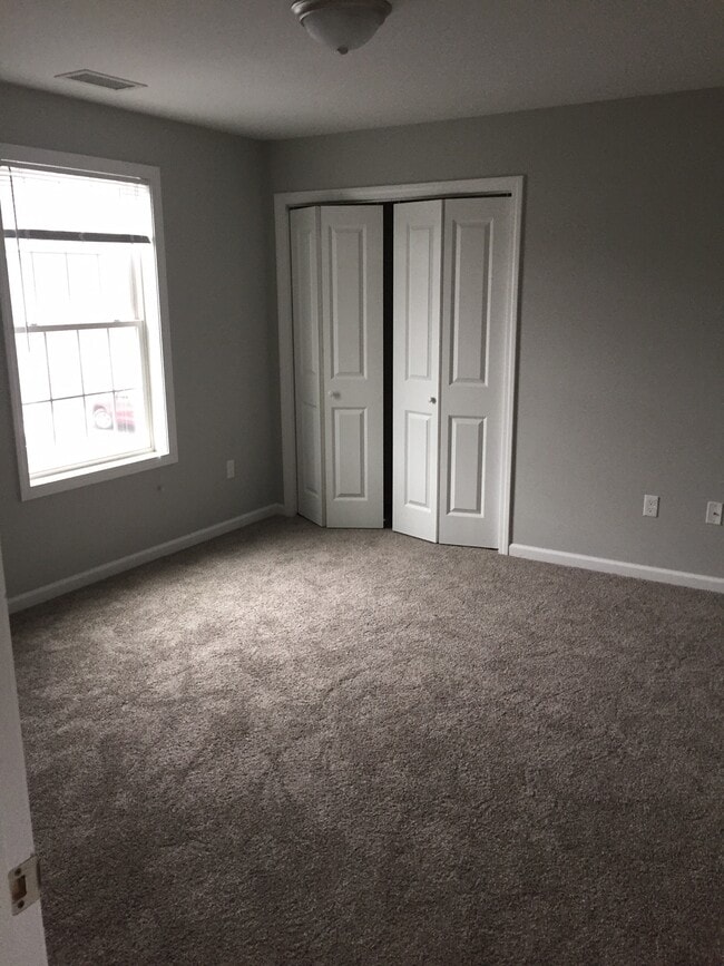 Photo - 307 East St Unit 1