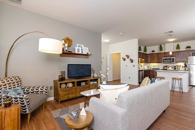 Oakcliff Apartments