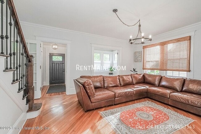 Photo - 349 College Ave